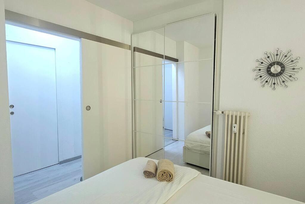 Idyllische Ferienwohnung In Bissone Exterior foto